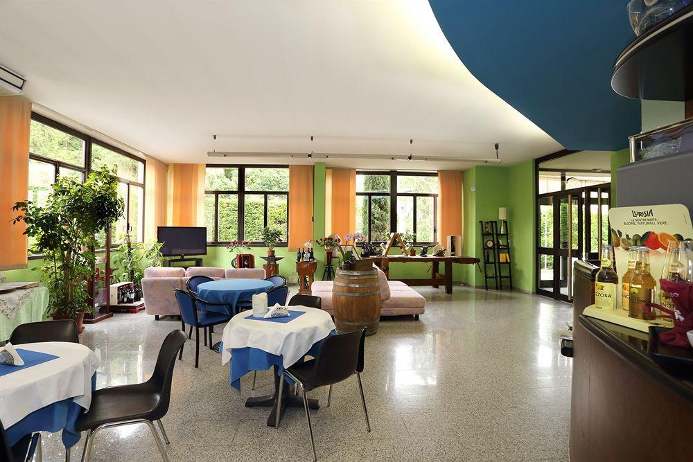 Aquamaris Hotel Sala Baganza Exterior foto